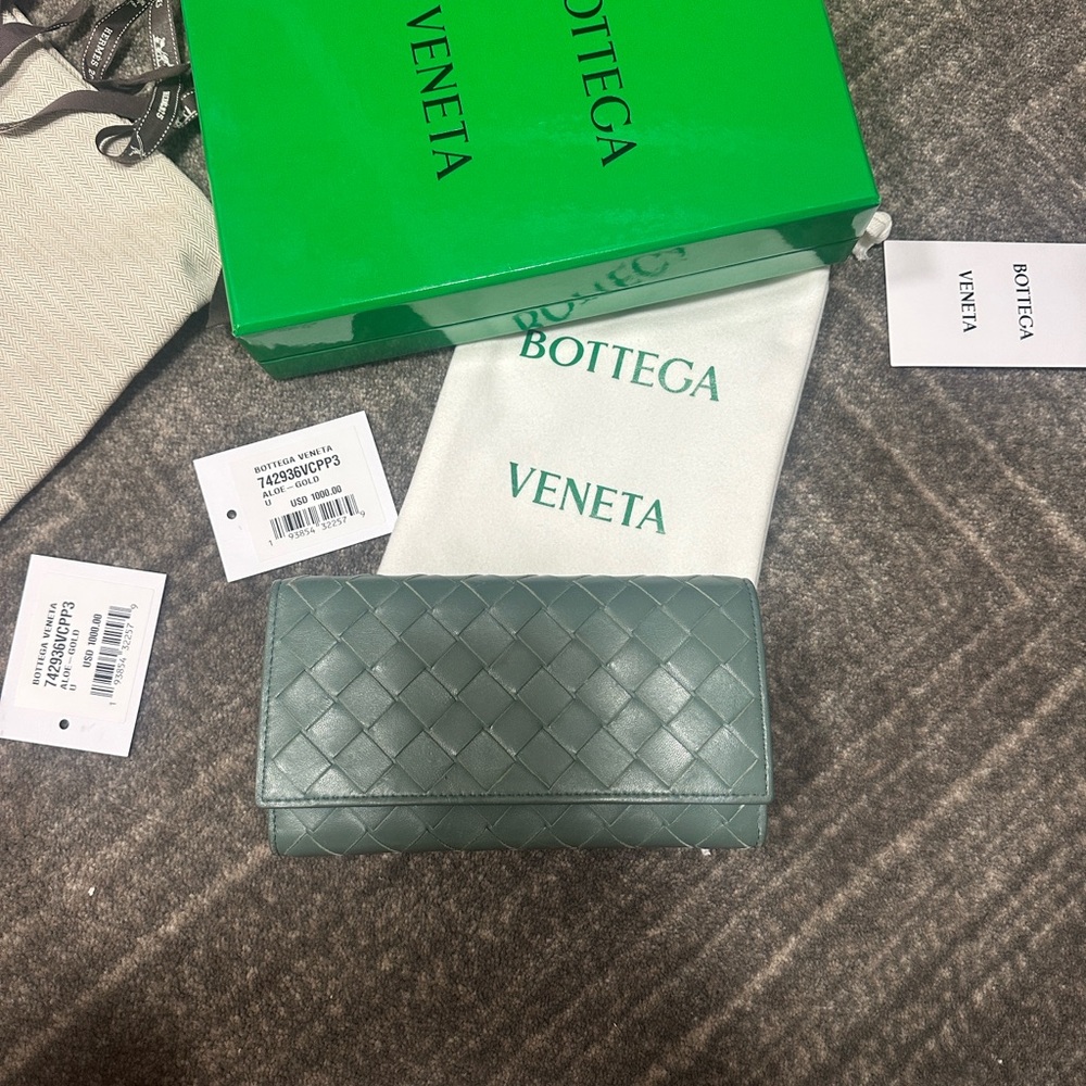 Bottega Veneta Aloe and Gold Luxury Item